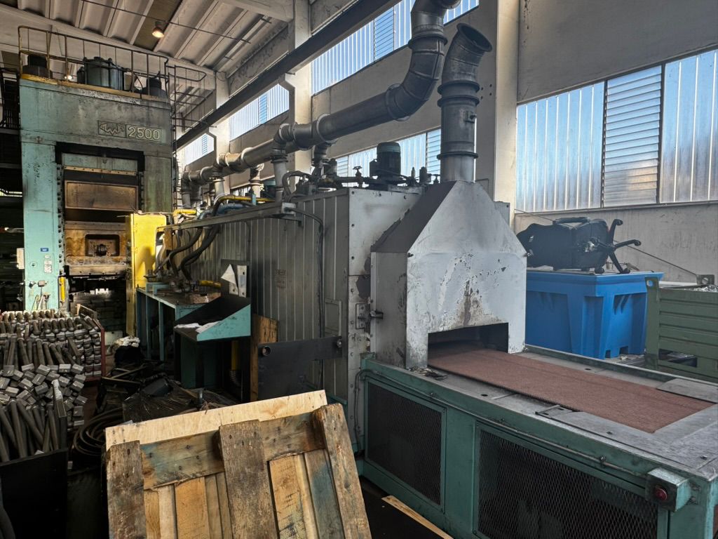 KB8044 press tooling