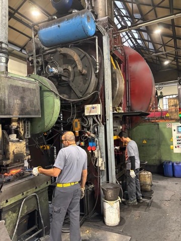 1000 ton Forging Press EUMUCO SP 100 – photo 3