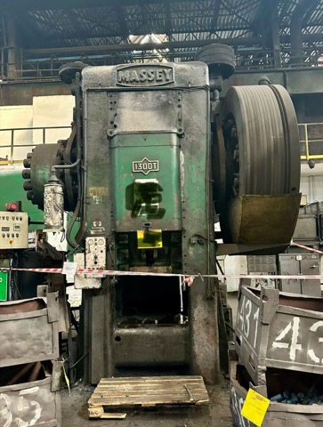 1300 ton Hot Forging Press Massey – photo 1