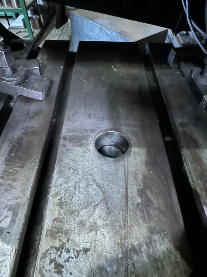 1600 ton Knuckle Joint Press Barnaul K8342 – photo 4
